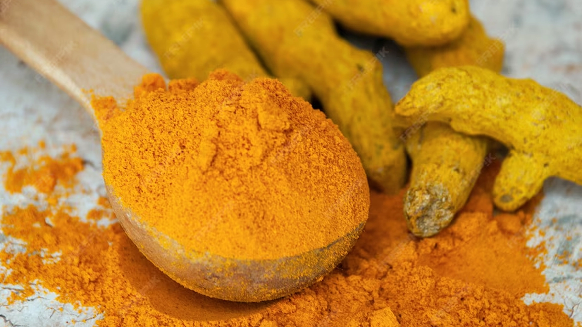 O Poderoso Anti-inflamatório Natural da Cúrcuma para o Corpo e a Mente