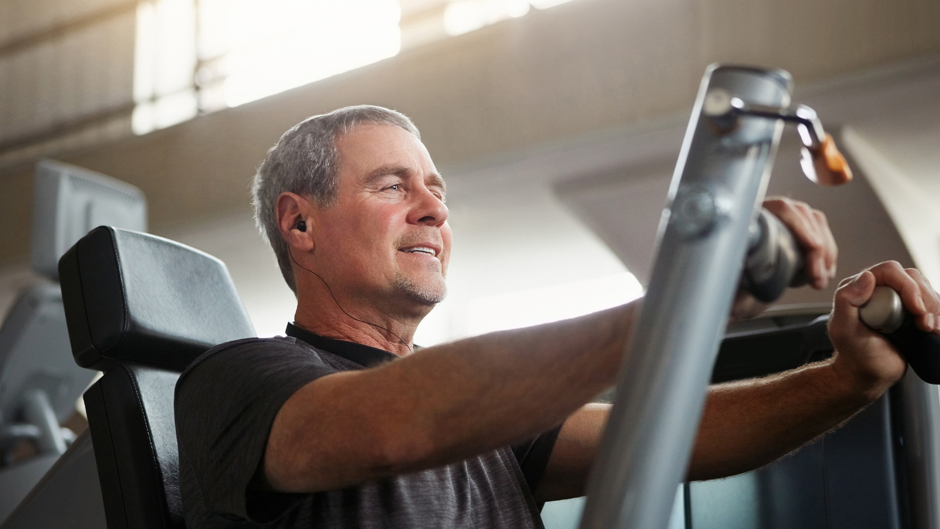 Ganho de massa muscular após os 40: o que muda no corpo e como adaptar sua rotina